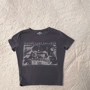 Hollister Kids Charcoal Graphic Tee